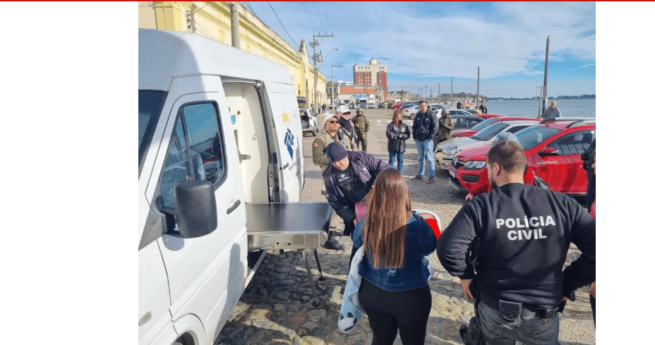 Polícia prende 12 suspeitos de tráfico de drogas e armas em operação na