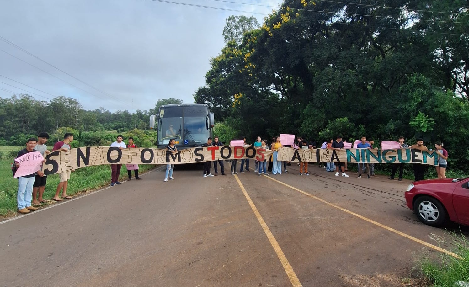 Alunos Do IFFar Trancam Acesso Ao Passo Novo Em Protesto Ao Valor Da