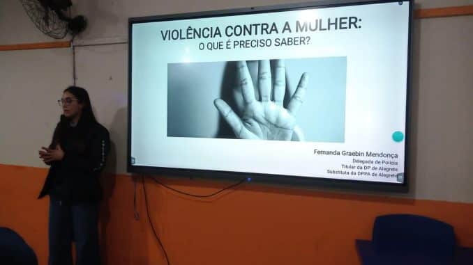 Roda De Conversa Sobre Violência Contra Mulher é Destaque Em Escola